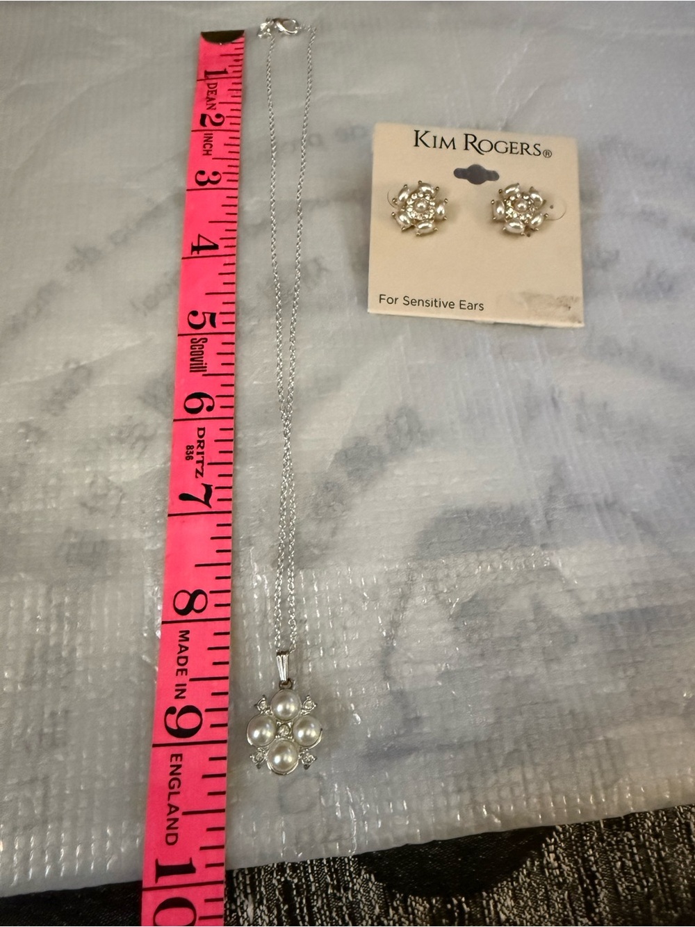 Kim Rogers Silver-tone Pearl Flower Necklace with Matching Earrings